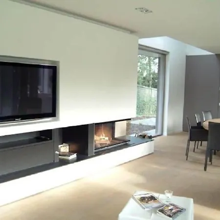 The Breakdown At Sea Villa De Panne